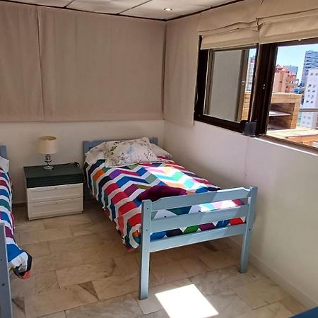 Atico Con Gran Terraza Lägenhet Benidorm Exteriör bild