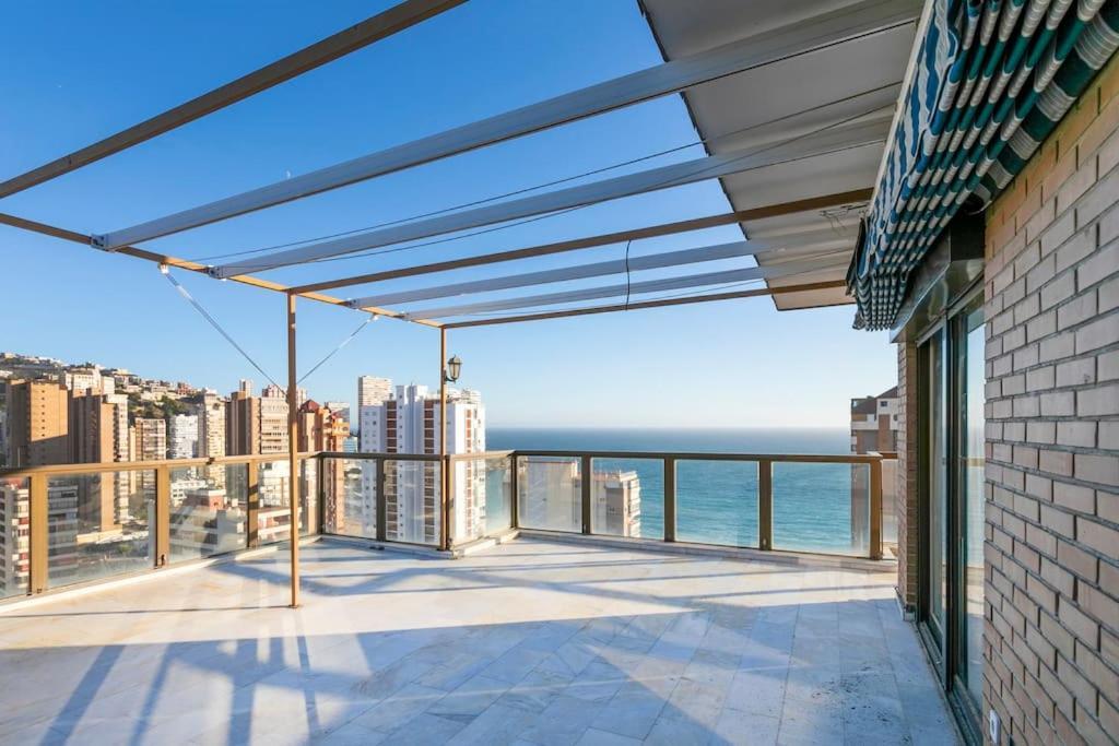 Atico Con Gran Terraza Lägenhet Benidorm Exteriör bild