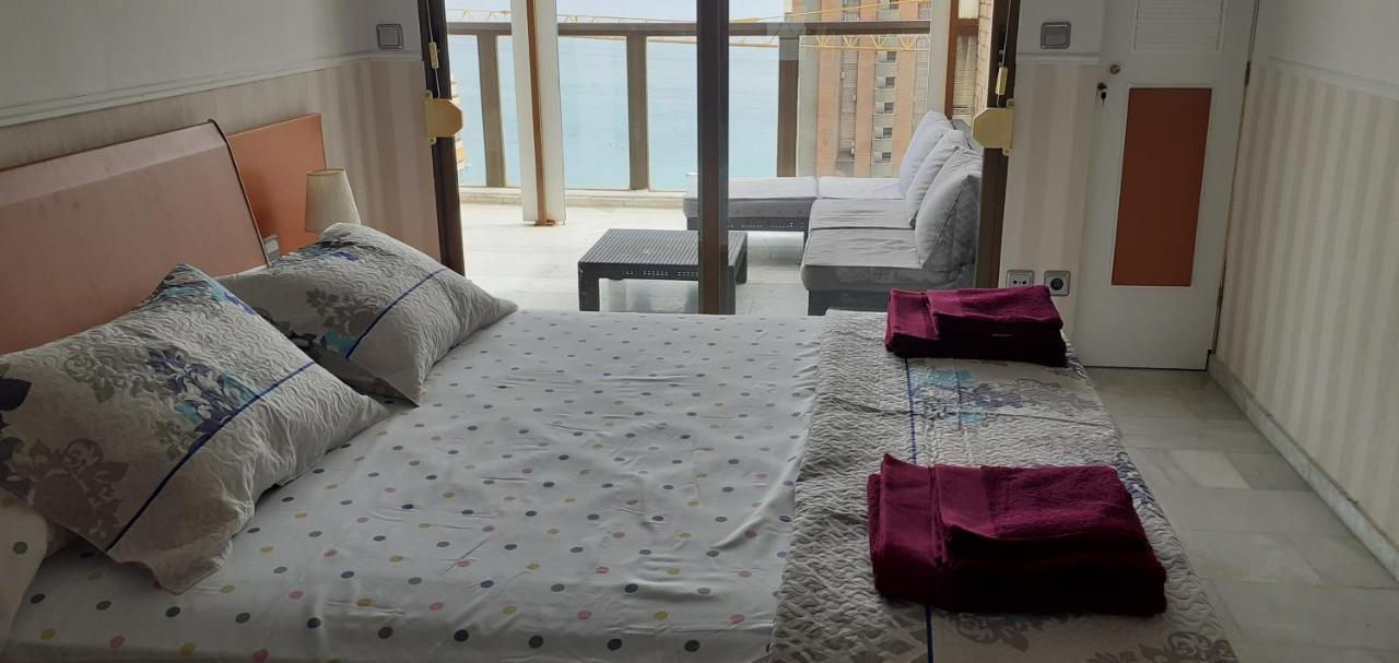 Atico Con Gran Terraza Lägenhet Benidorm Exteriör bild