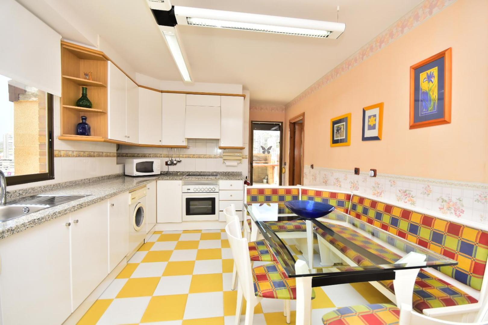 Atico Con Gran Terraza Lägenhet Benidorm Exteriör bild