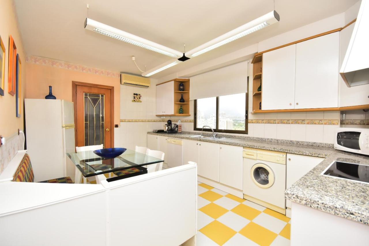 Atico Con Gran Terraza Lägenhet Benidorm Exteriör bild