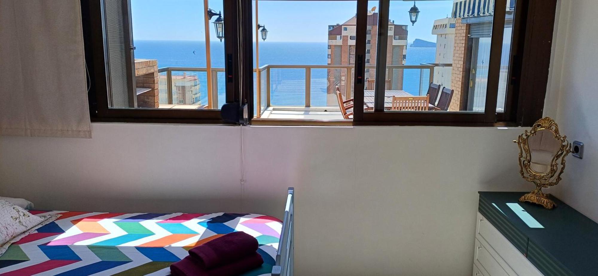 Atico Con Gran Terraza Lägenhet Benidorm Exteriör bild